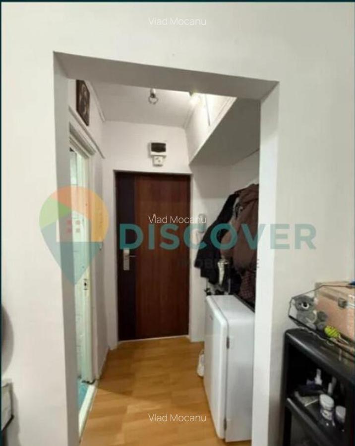 Zona Milcov , Garsoniera Renovata , 24 Mp , 30.000 EURO , Et - 4