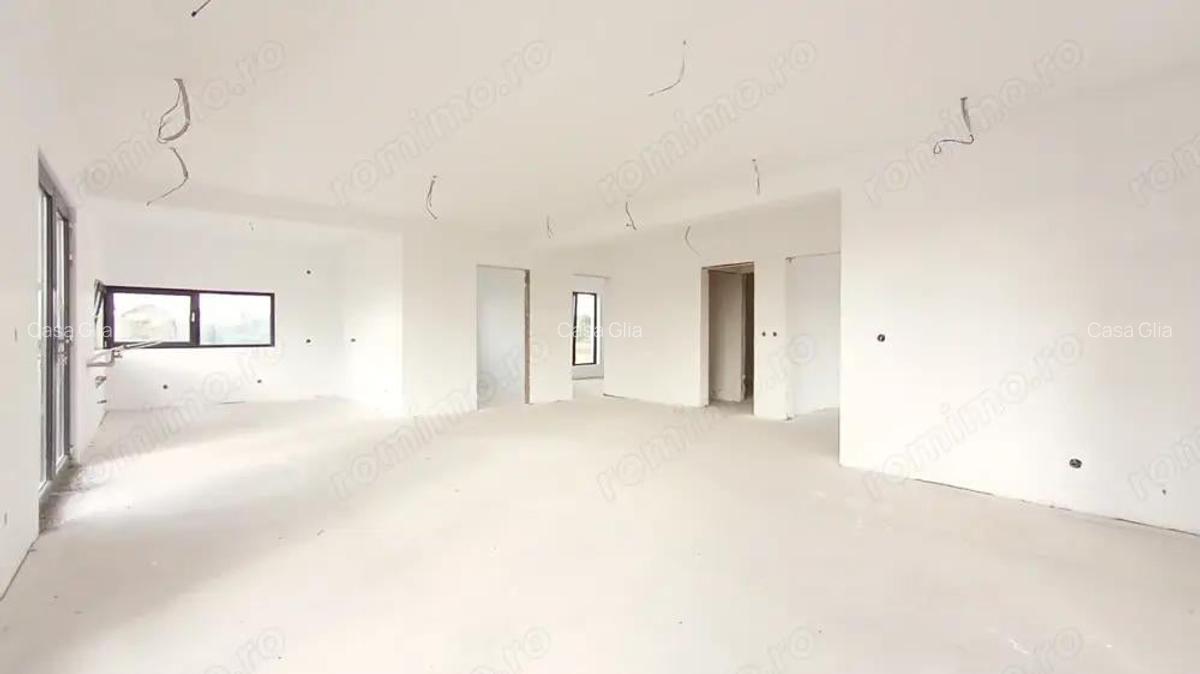 Casa noua spa?ioasa cu teren mare - 6