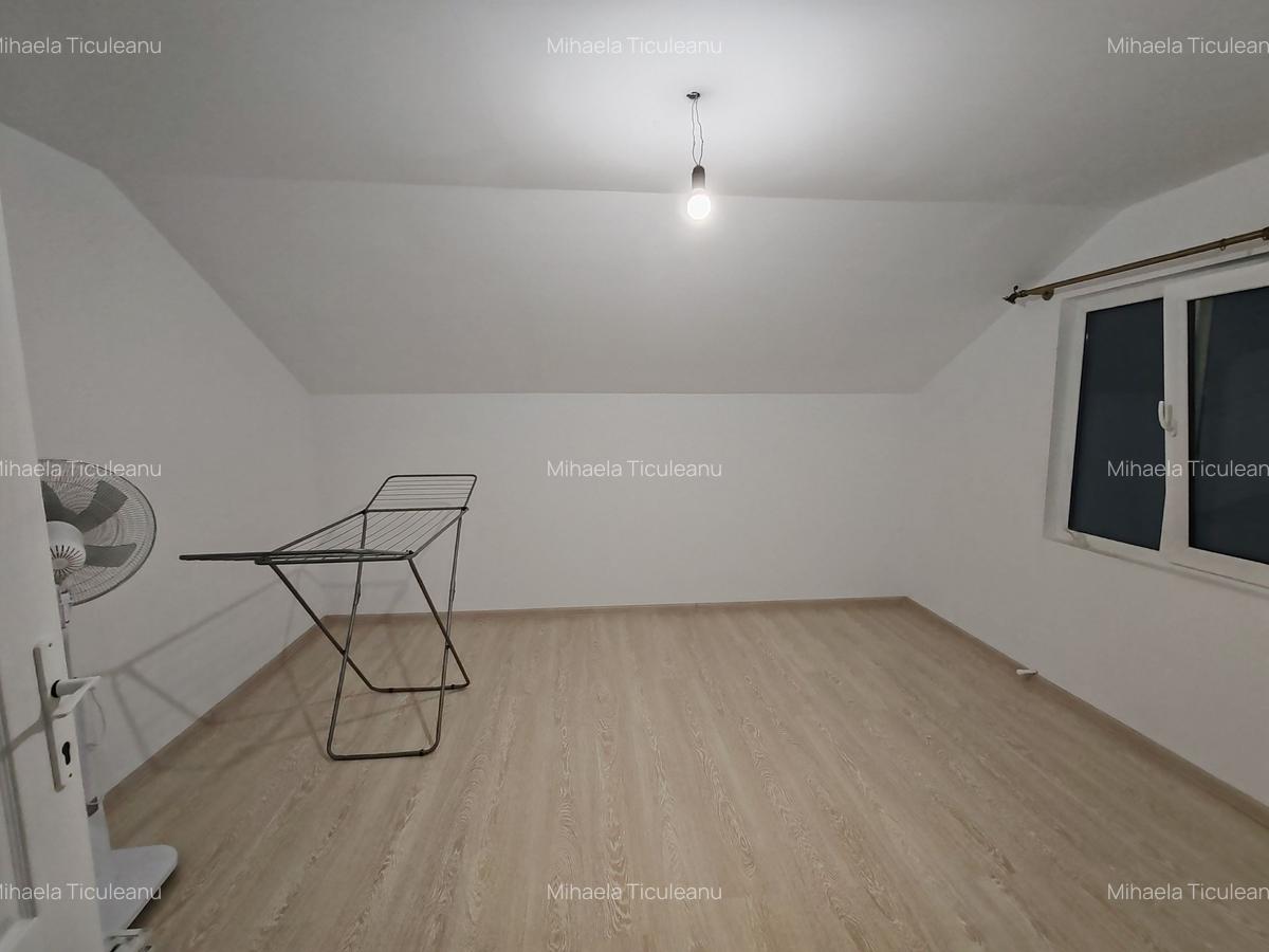 Casă cu 4 camere în Central - 5