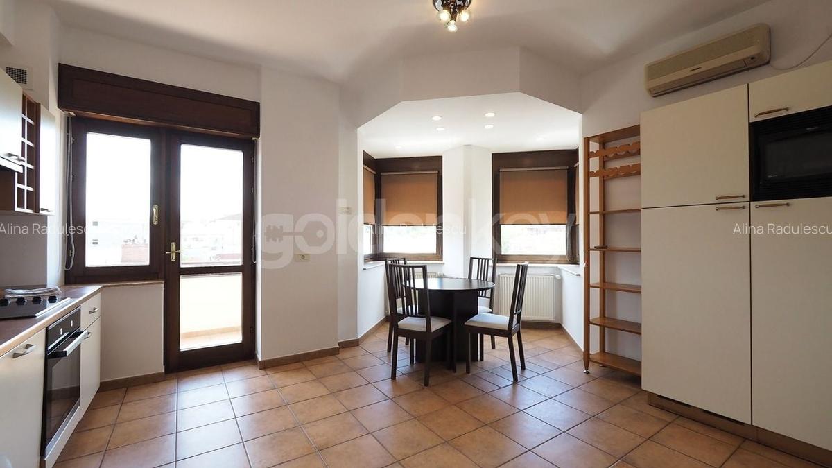 Apartament generos cu 4 camere | vedere panoramica Sud | terasa si garaj - 6