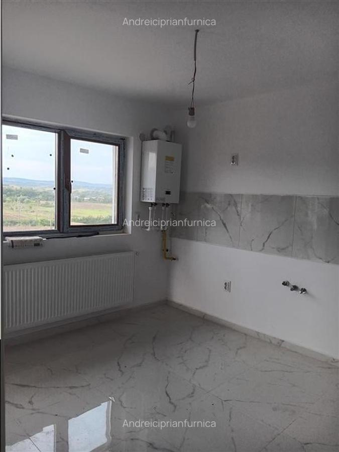 Barnova CASA PARTER su 101mp 4cam 2 bai 450mp teren toate utilitatile la gata - 2