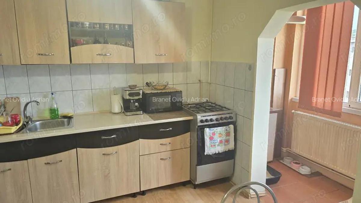 Vand apartament 2 camere decomandat in Deva, zona Liliacului, mobilat - 12