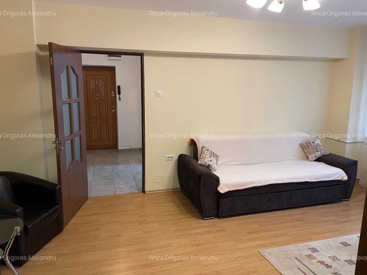 Apartament cu 2 camere semidecomandat, mobilat în 13 Septembrie - 3