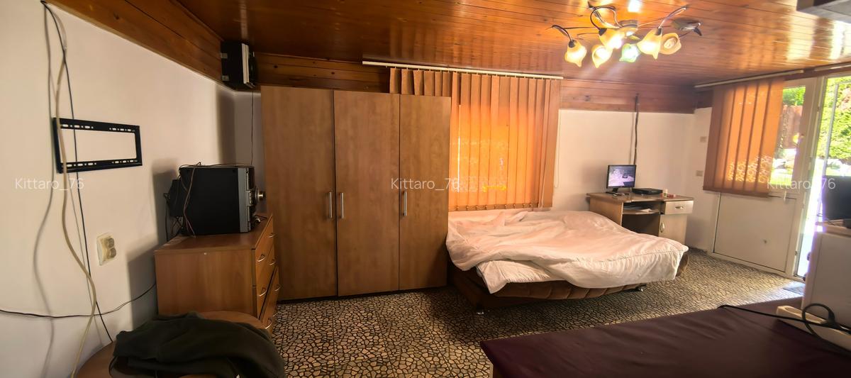Casa Breaza , situata in zona de deal ,in mijlocul naturii ,spectacol de lumini - 7