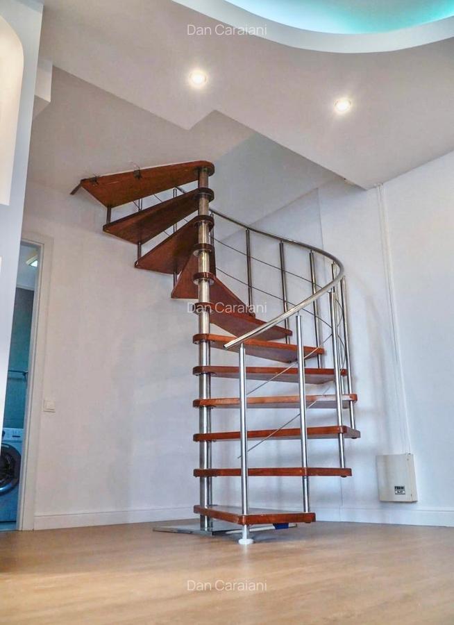 Vând duplex etajul 4 și 5 zona Trocadero - 11