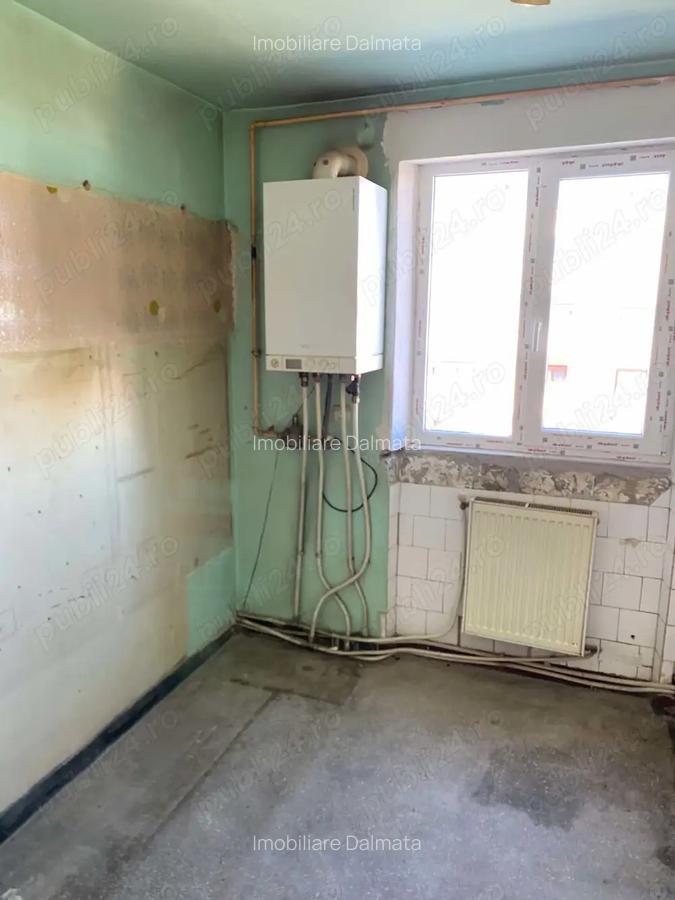 Apartament de vanzare 2 camere , Str Paulesti , et 3 , 62.000 euro neg. - 7