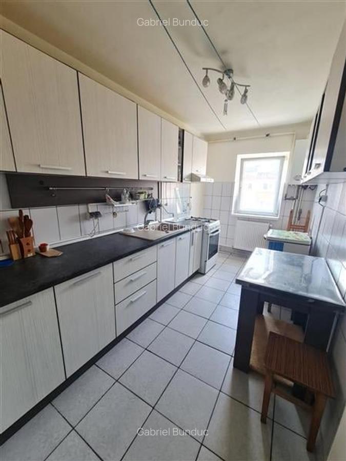Apartament cu 3 camere semidecomandat, mobilat în Griviței - 12