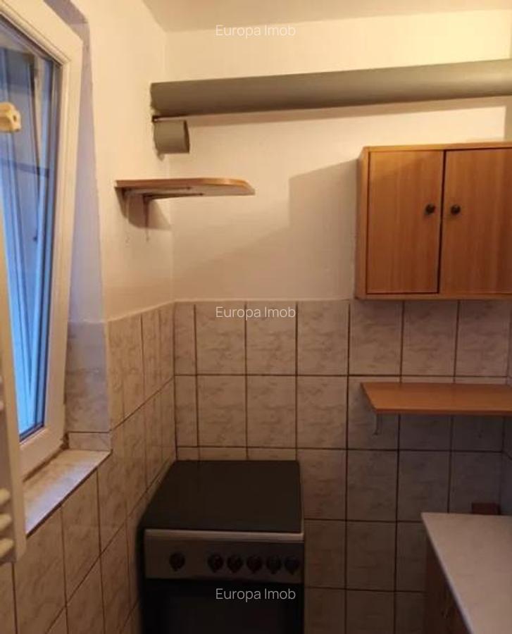 Apartament cu 2 camere de vanzare zona 23 August Tulcea - 4