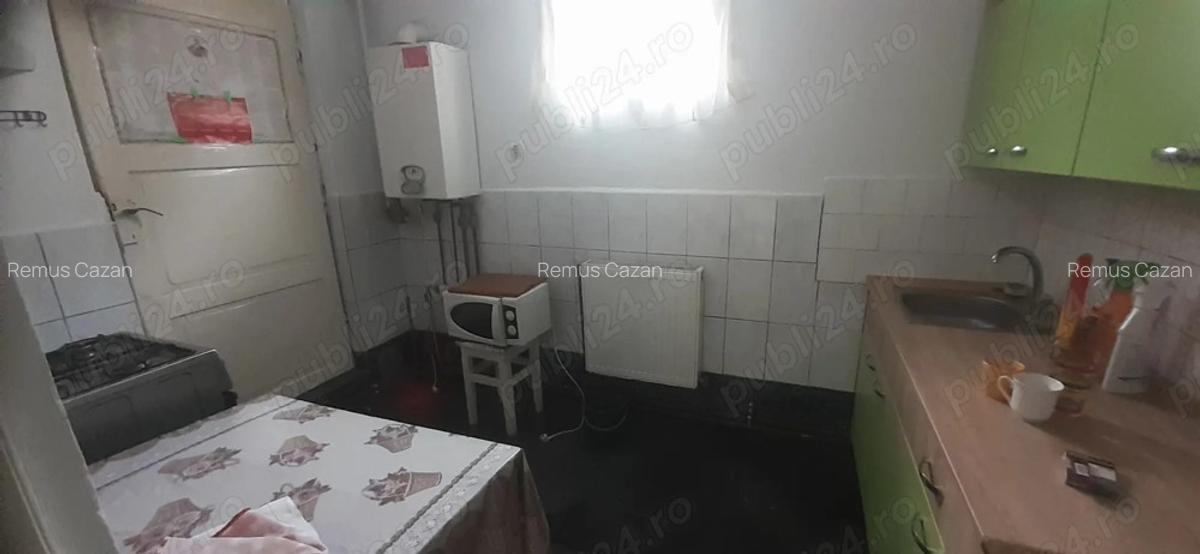 Casa centrala in Baicoi 166 mp locuin?a, 505 mp teren, vie ?i pomi fructiferi - 3