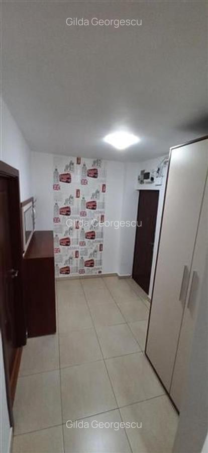 Apartament cu 3 camere decomandat în Gemenii - 3