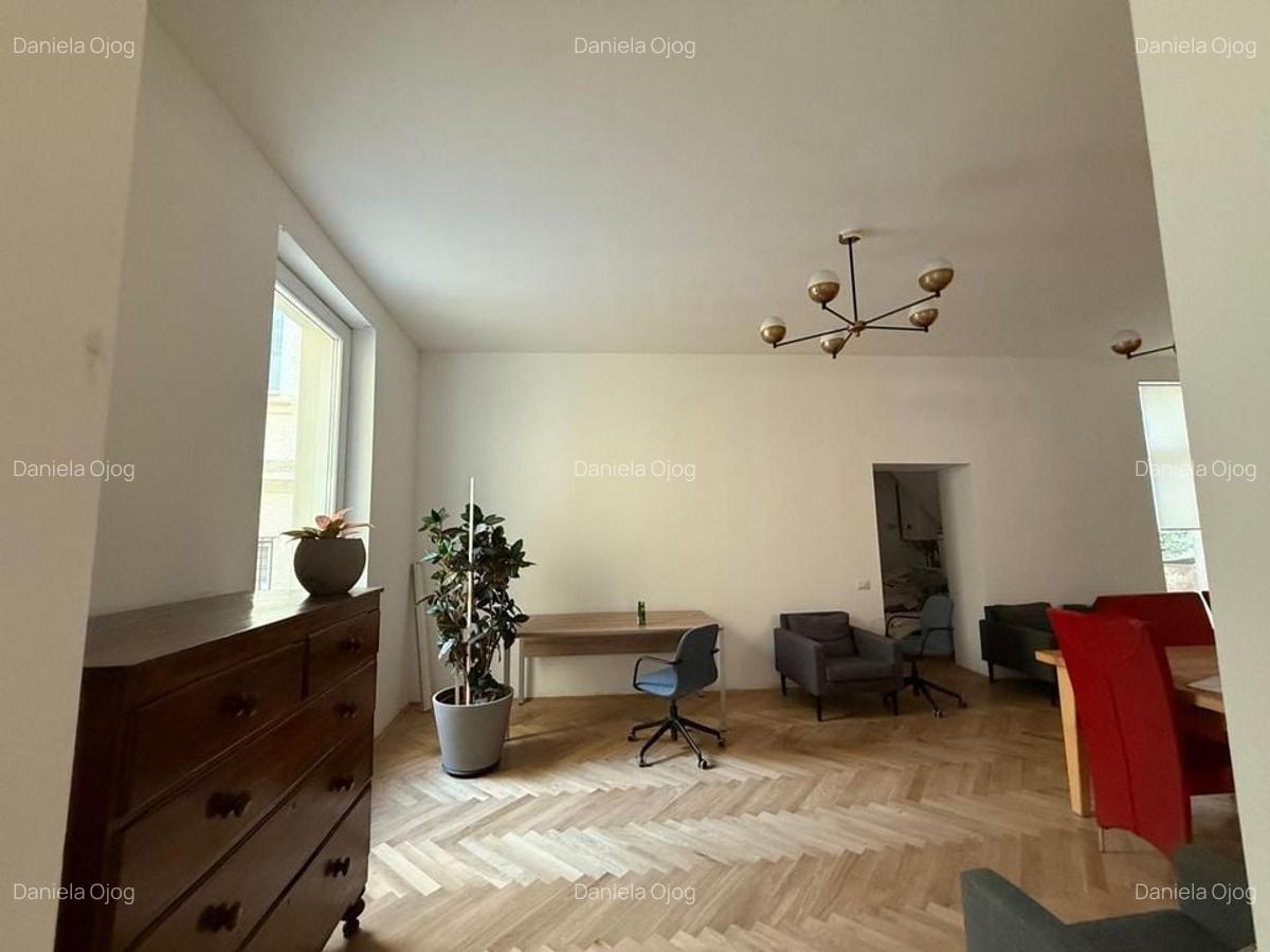 Vilă elegant renovata pentru business de prestigiu - 8