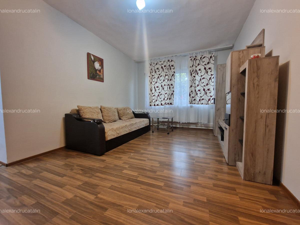 Dacia-2 camere, termen lung, centrala gaze, disponibil imediat, etaj parter - 5