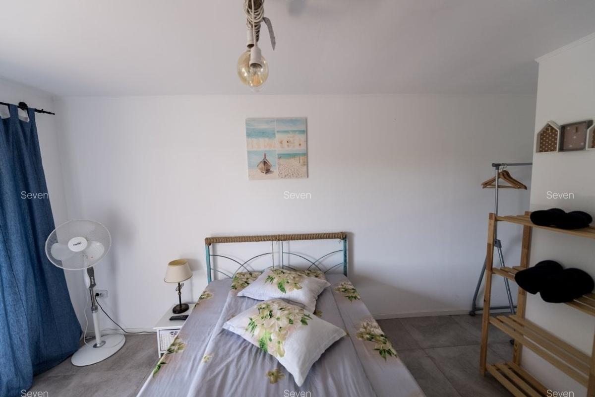 Exclusiv! Pensiune 6 camere - Vama Veche - Centru - 245.000 euro ( Cod E8) - 19