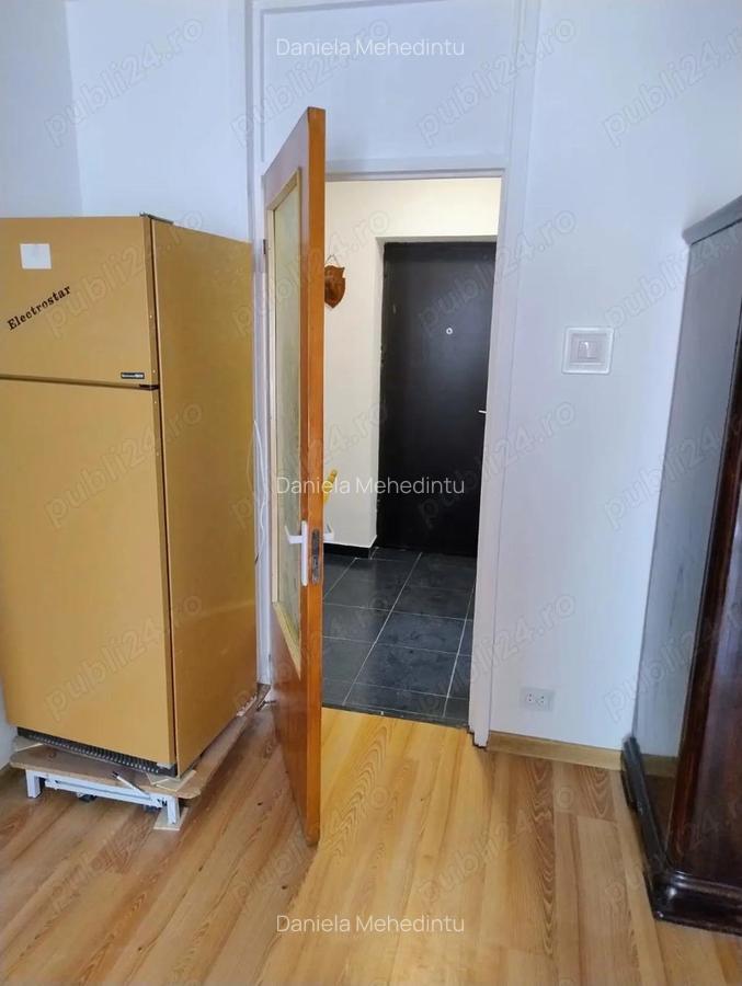 Inchiriere garsoniera Calea Vitan -Auchan - 5