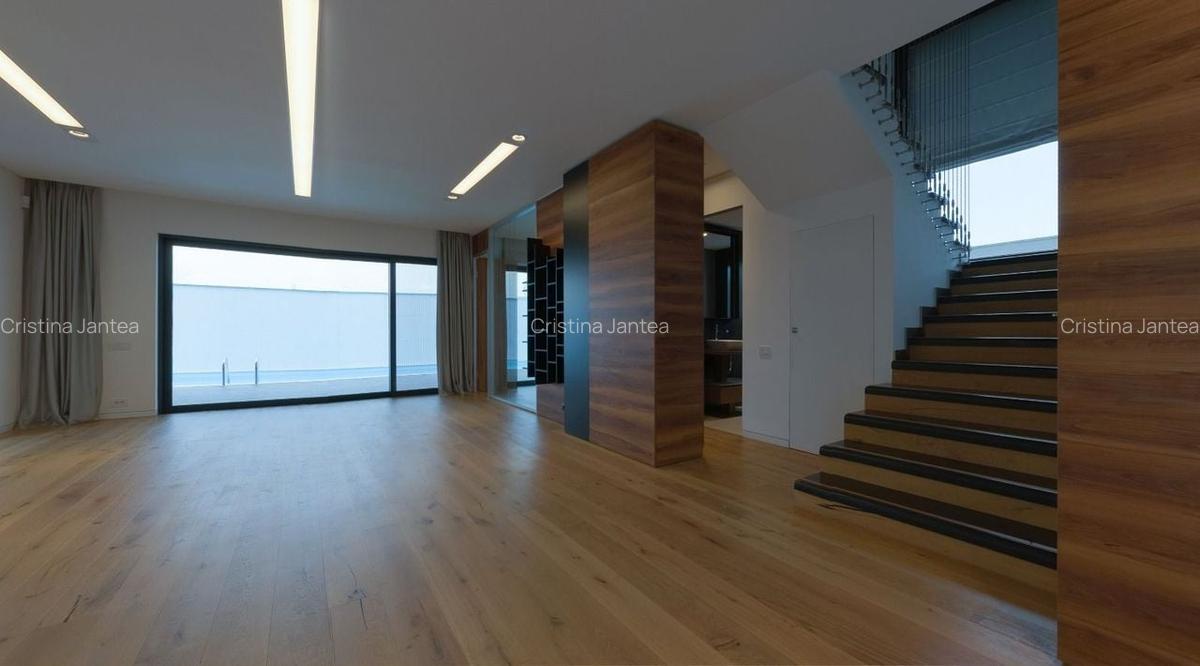 New! American School villa - 2