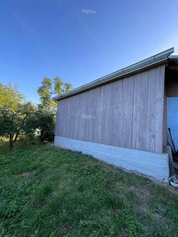 Casa si Gradina Pozitie Centrala pe Loc Drept - 2