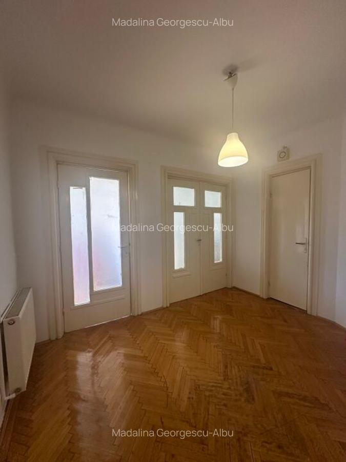 Apartament cu 2 camere decomandat în Armeneasca - 1