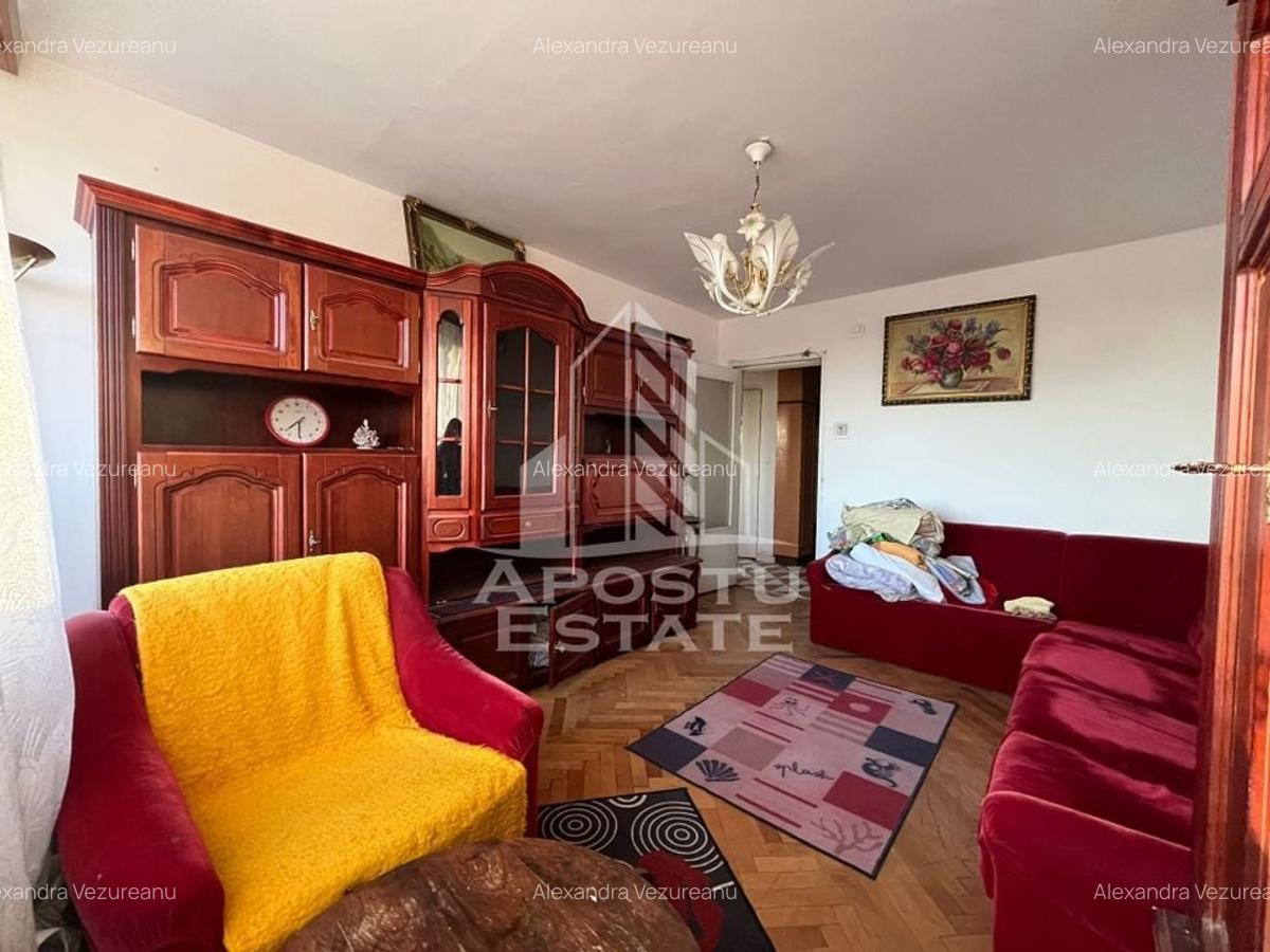 Apartament 2 camere, decomandat, etaj intermediar, Spitalul Judetean - 2