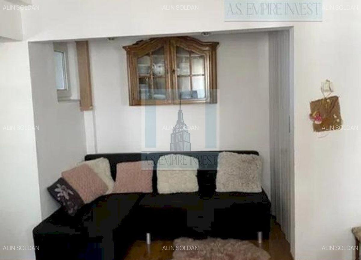 Apartament cu 3 camere decomandat în Răcădău - 3