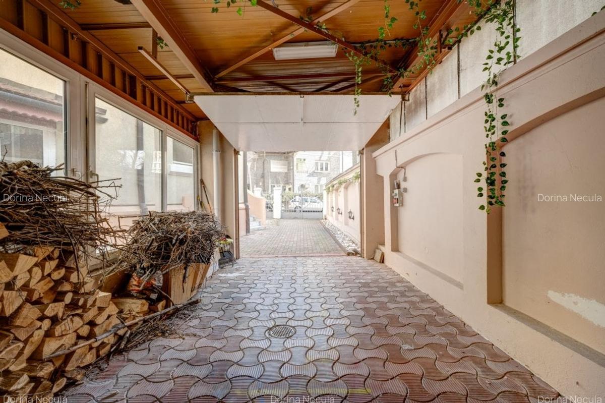 Vila cu arhitectura distincta, 7 camere, renovata, intr-o locatie exclusivista - 21