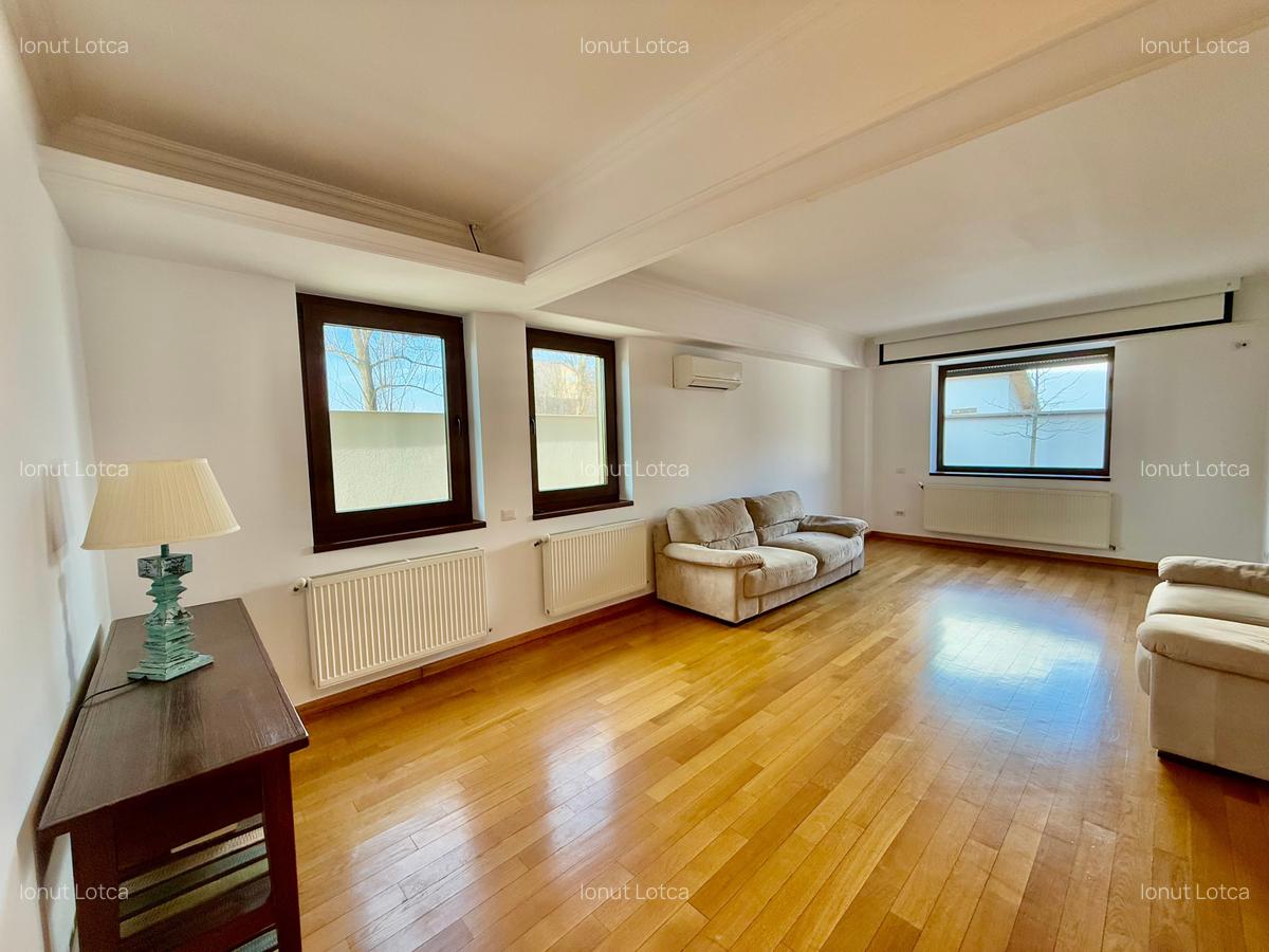 Cernica / Vilă spațioasă P+2, Vizavi de Pădure-384 mp, Teren 533 mp/ Comision 0% - 15 Cernica / Vilă spațioasă P+2, Vizavi de Pădure-384 mp, Teren 533 mp/ Comision 0% - 15