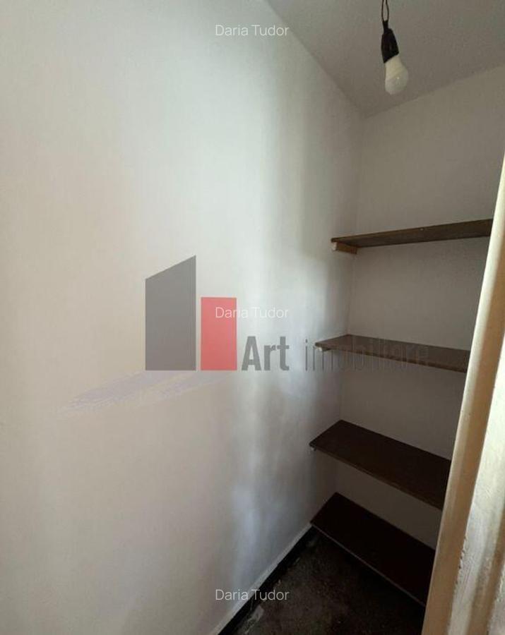 De vanzare Apartament 3 camere, Sector 4 - 8 De vanzare Apartament 3 camere, Sector 4 - 8