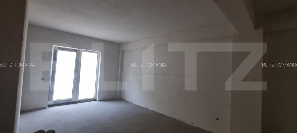Apartament de vanzare, cu 2 camere, bloc nou, parcare si balcon - 6