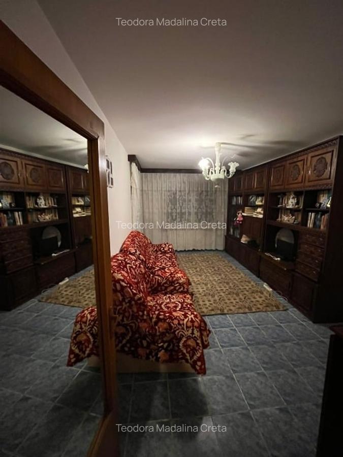 Vanzare apartament 4 camere - 8