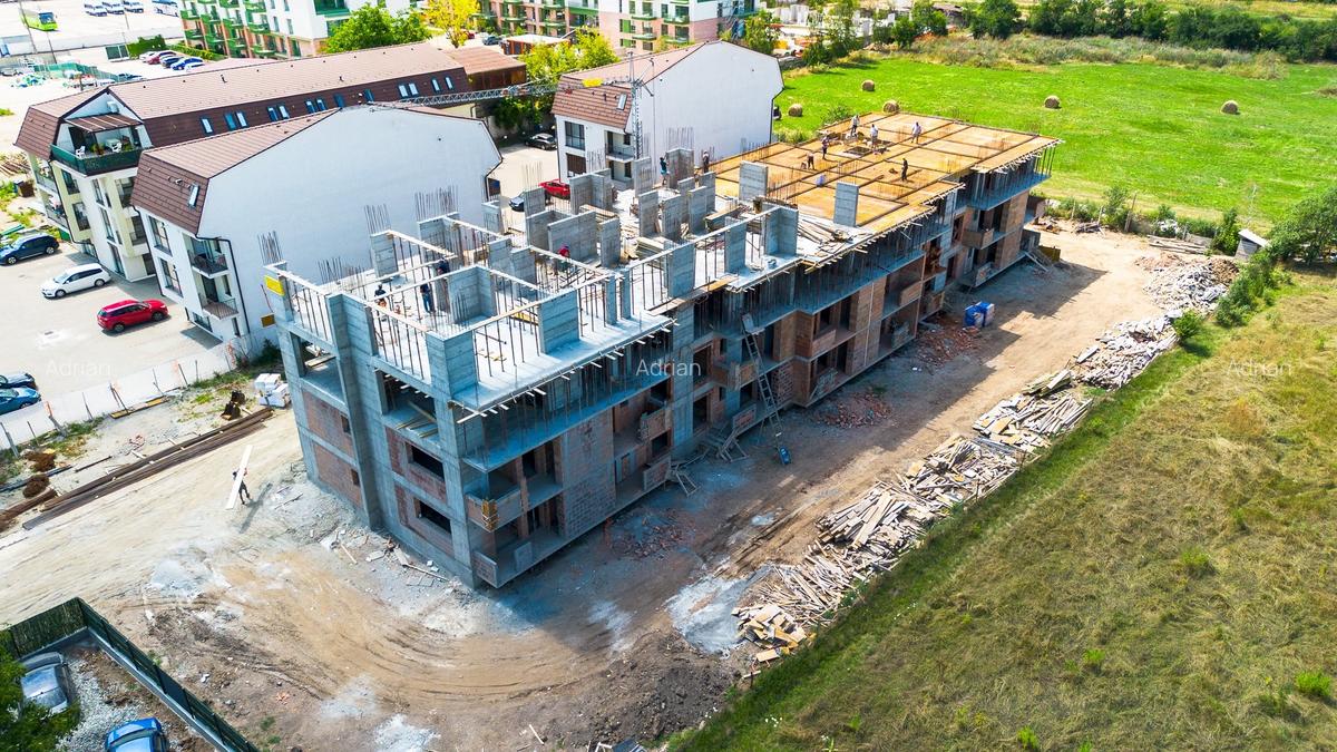 Apartament 2 camere 43 mp, balcon, lift, parcare | Comision 0% - 8