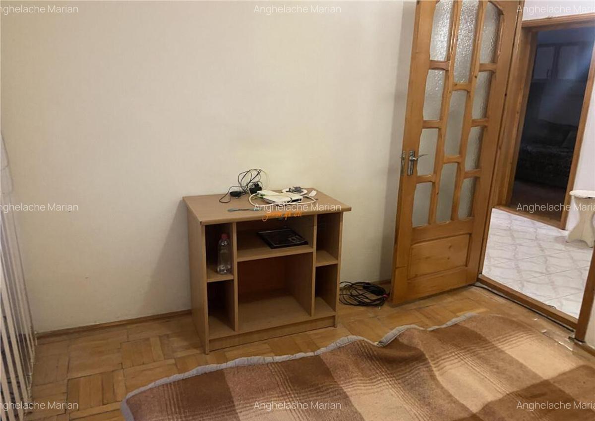 Apartament 3 camere , zona cartier Sud , 52 mp , decomandat - 11