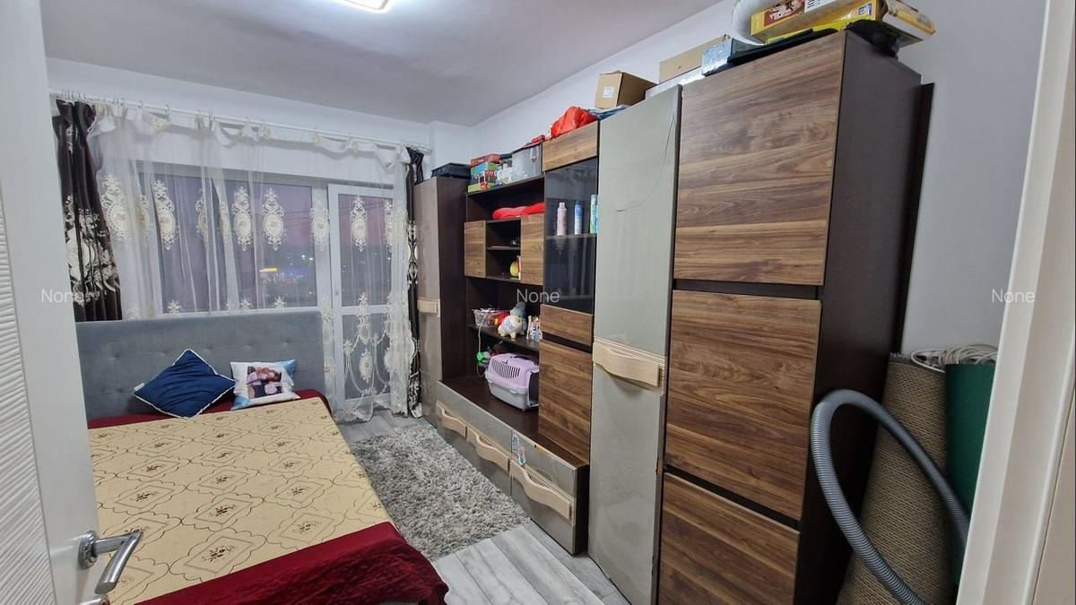 De Vanzare, Apartament 3 Camere, Etaj intermediar cu lift Comision 0 - 7