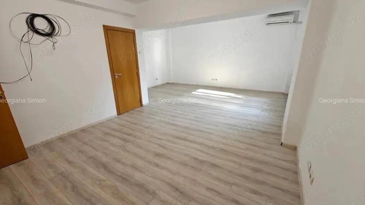 Garsoniera Universitate | Nemobilata | Proximitate metrou - 1