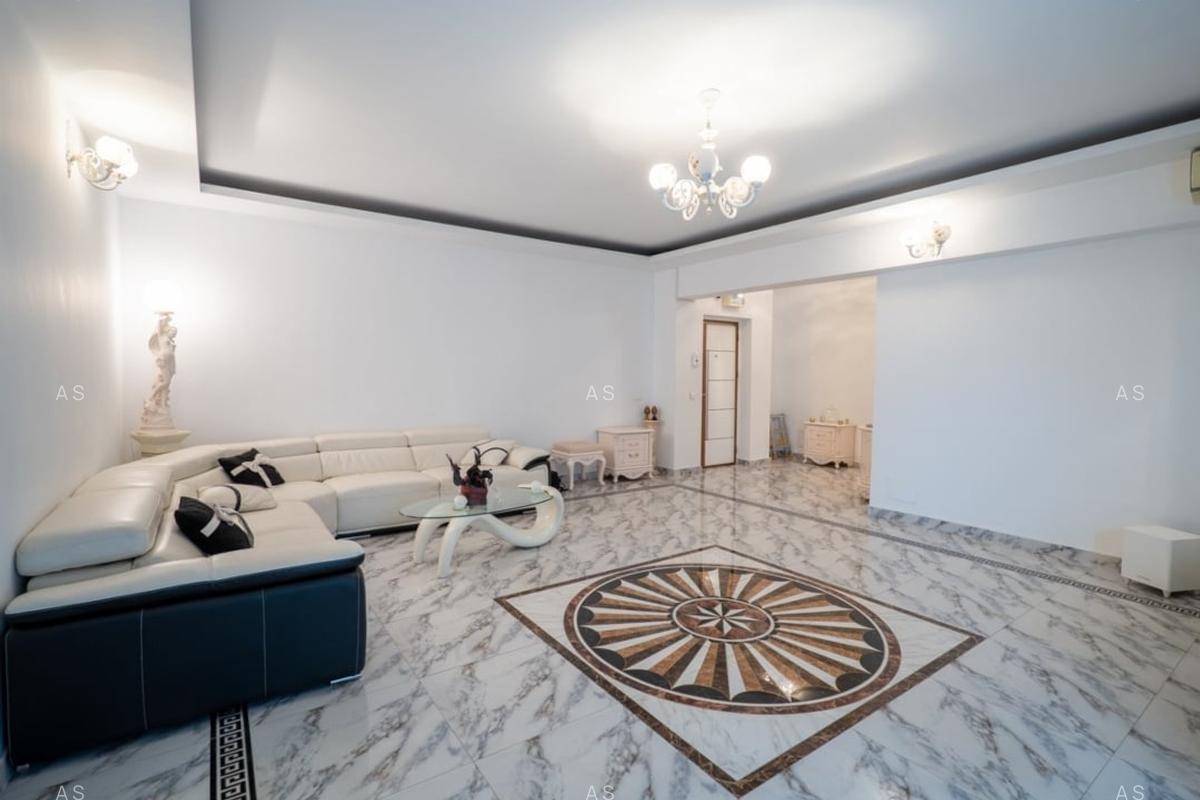 Apartament cu 3 camere semidecomandat, mobilat în Titan - 5