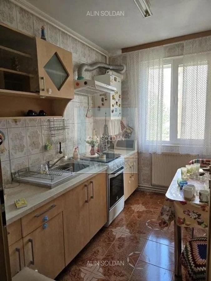 Apartament cu 3 camere circular în Calea București - 5