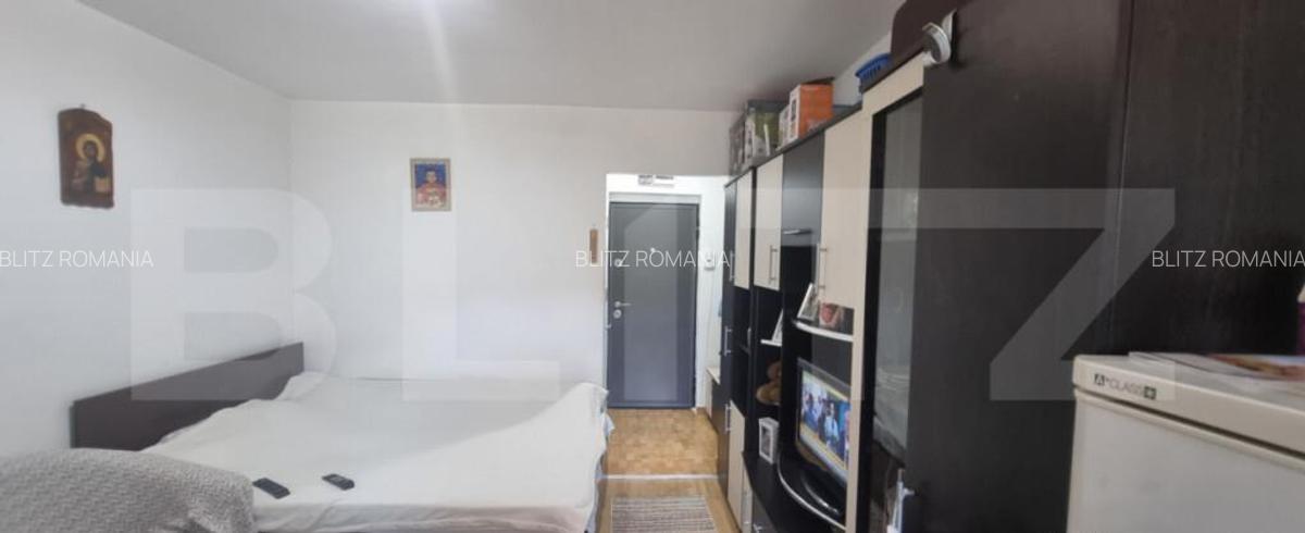 Garsoniera de Vanzare : Decomandat - Baie, Balcon si Bucatar - 7