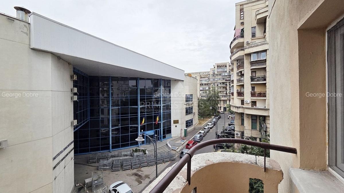 Vanzare apartament 2 camere Unirii Institutul Bancar Roman - 2
