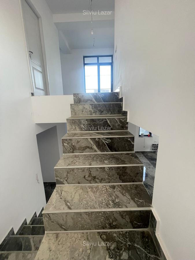 Metrou Dimitrie Leonida 7-8 min | Vila individuala 5 camere 2 bai | 200 mp - 15