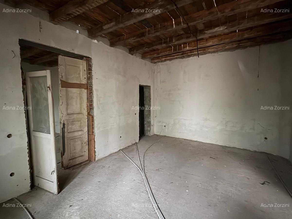 OPORTUNITATE ! Ultracentral casa individuala cu teren mare in proprietate ! - 3