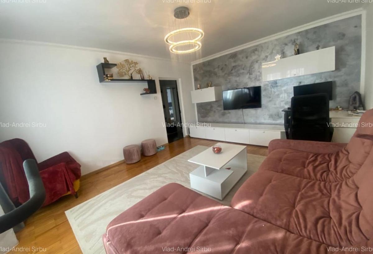 Apartament cu 3 camere decomandat, mobilat în 13 Septembrie - 1