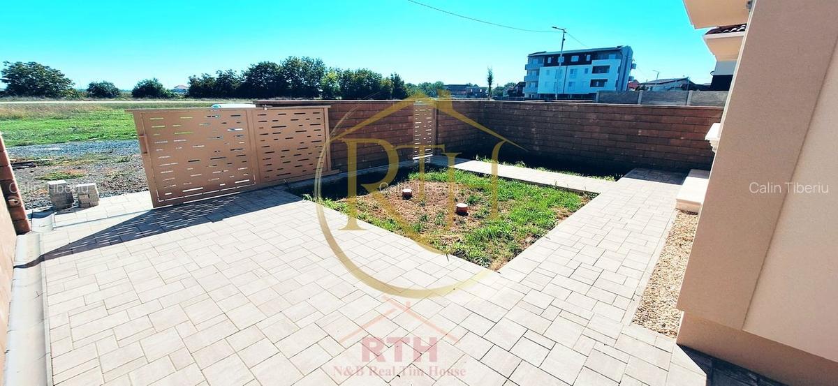 Oferim spre vanzare Duplex cu 5 camere situat in Giroc aproape de DAF - 5