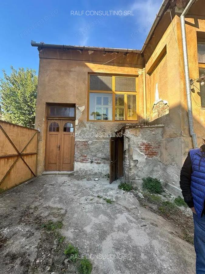 De vanzare casa nemteasca, demisol+parter, zona Balcescu - 3