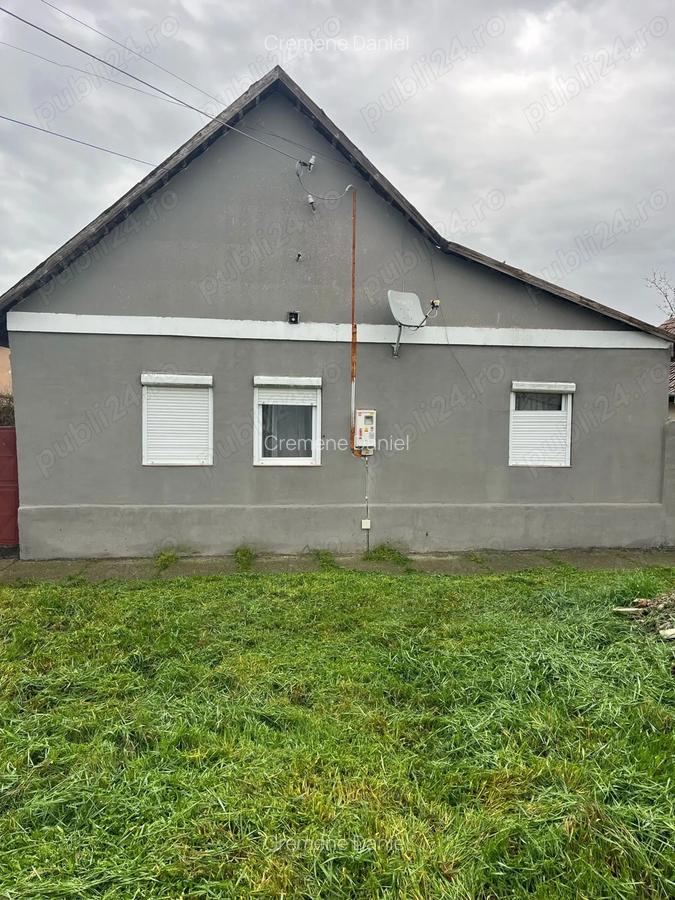 Vand casa cu teren mare 1454 metri - 2