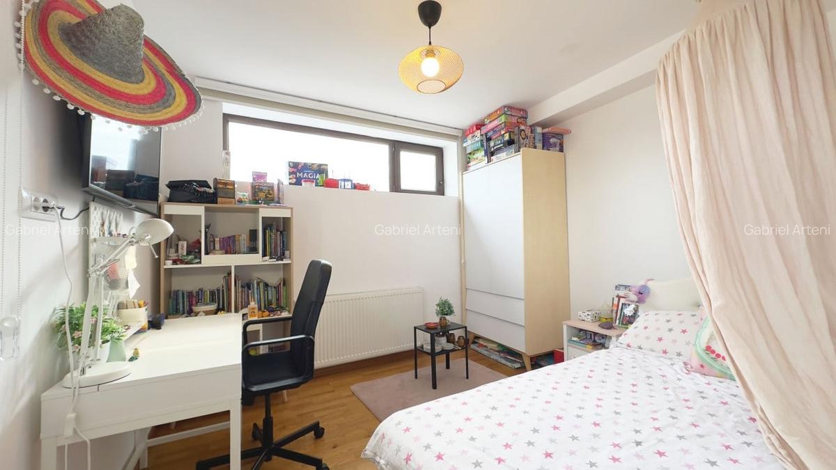 Apartament spatios cu 5 camere, vila 2010! - 3