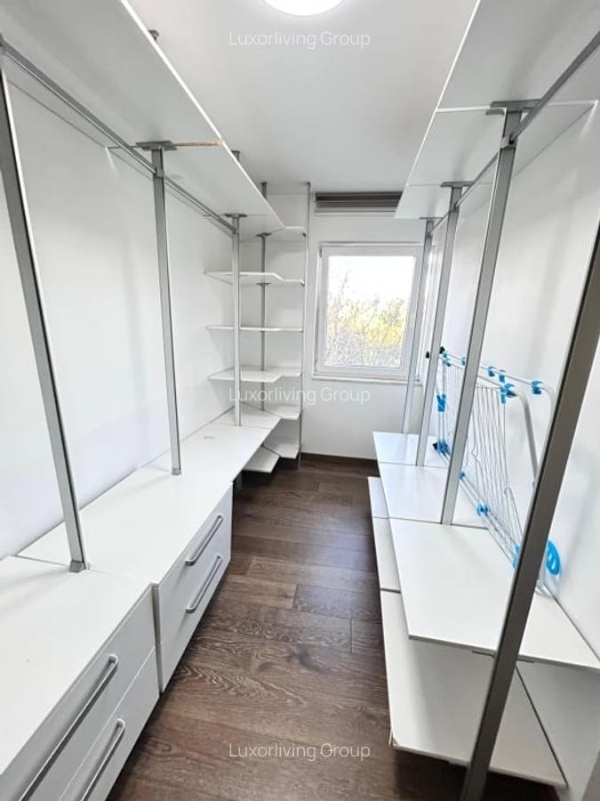 Vila superba in cartier de lux Pipera - piscina exterioara - gradina - 10