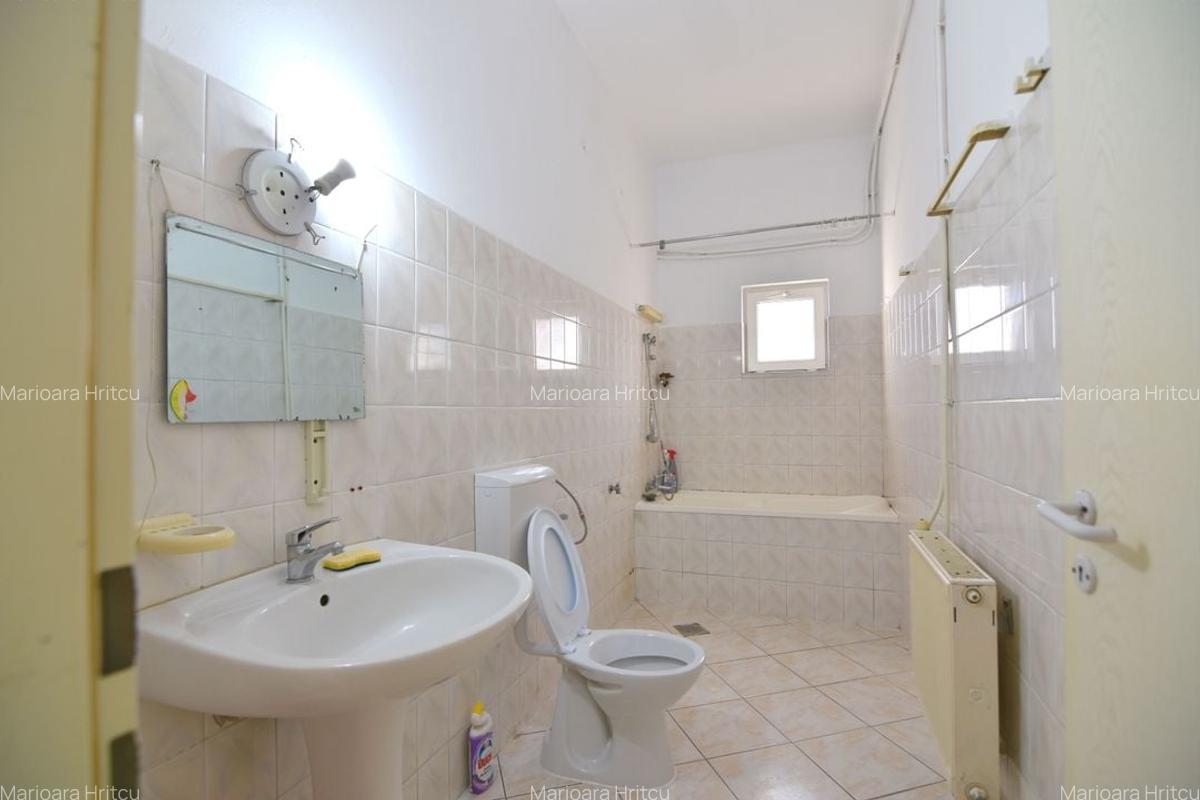 Casa de vanzare, P+M-zona Girocului Timisoara-comision 0 - 12