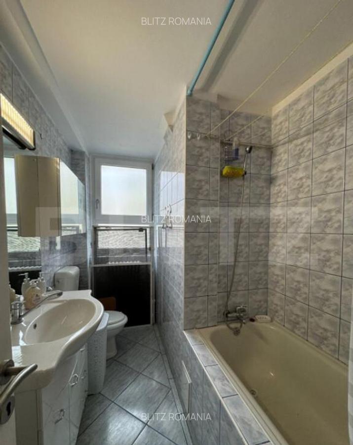Apartament de vanzare, cu 2 camere, 54 mp, zona Margeanului - 10