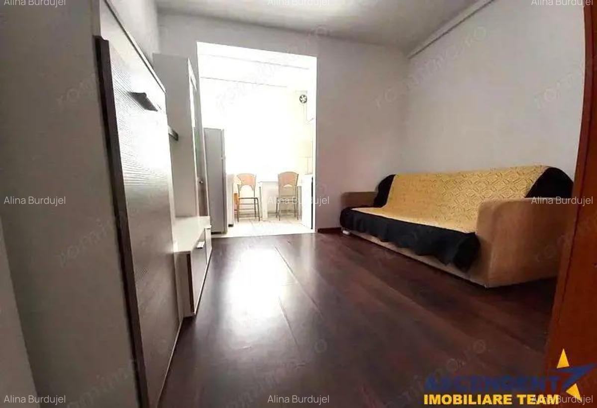 Garsoniera renovata, Astra, Brasov - 1
