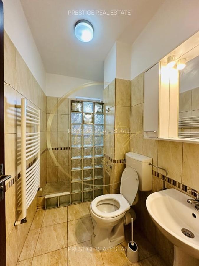Apartament 3 camere in imobil tip vila, 72  m2 utili, parcare - 7