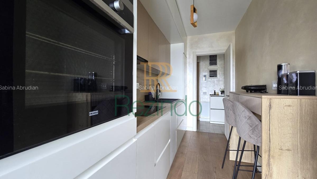 3 camere, terasa 14mp | Premium | De mutat in ansamblu inchis | VIDEO - 4 3 camere, terasa 14mp | Premium | De mutat in ansamblu inchis | VIDEO - 4