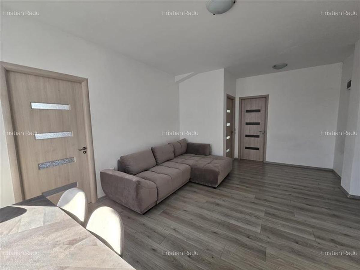 Apartament cu 3 camere semidecomandat în Bucureștii Noi - 8